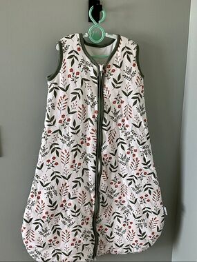 1.5 tog - Baby Sleep Sack with Olive Leaves and Terracotta Floral Print 18M